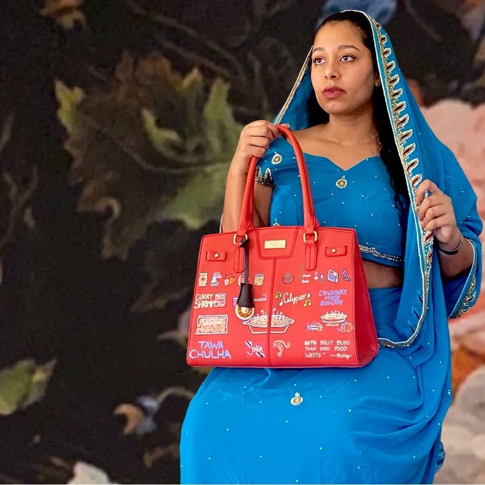 VanRahDesign hand painted BCBG purse with lock —Painting “Curry Jinga : Coral” - Picture 4 of 13